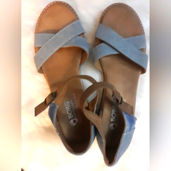 Cute Sandals - Picture 1 of 1